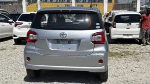 Toyota Passo 1.0 FWD 2019 Silver