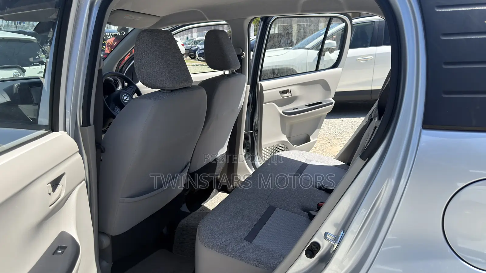 Toyota Passo 1.0 FWD 2019 Silver