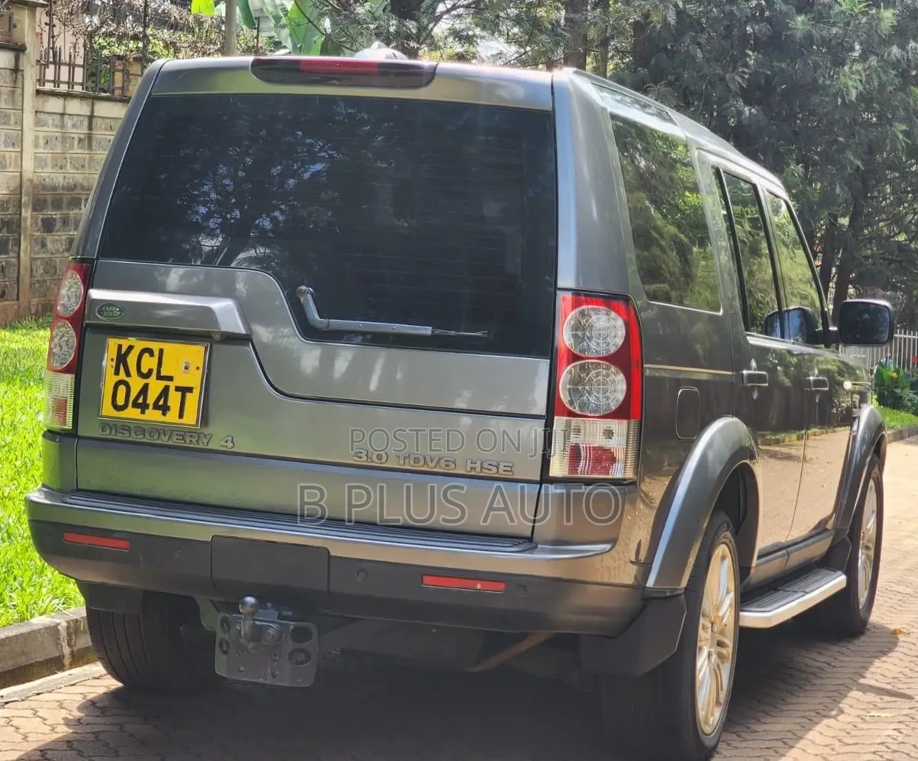 Land Rover Discovery 2010 Gray