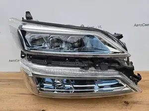 Vellfire 2015 Headlights