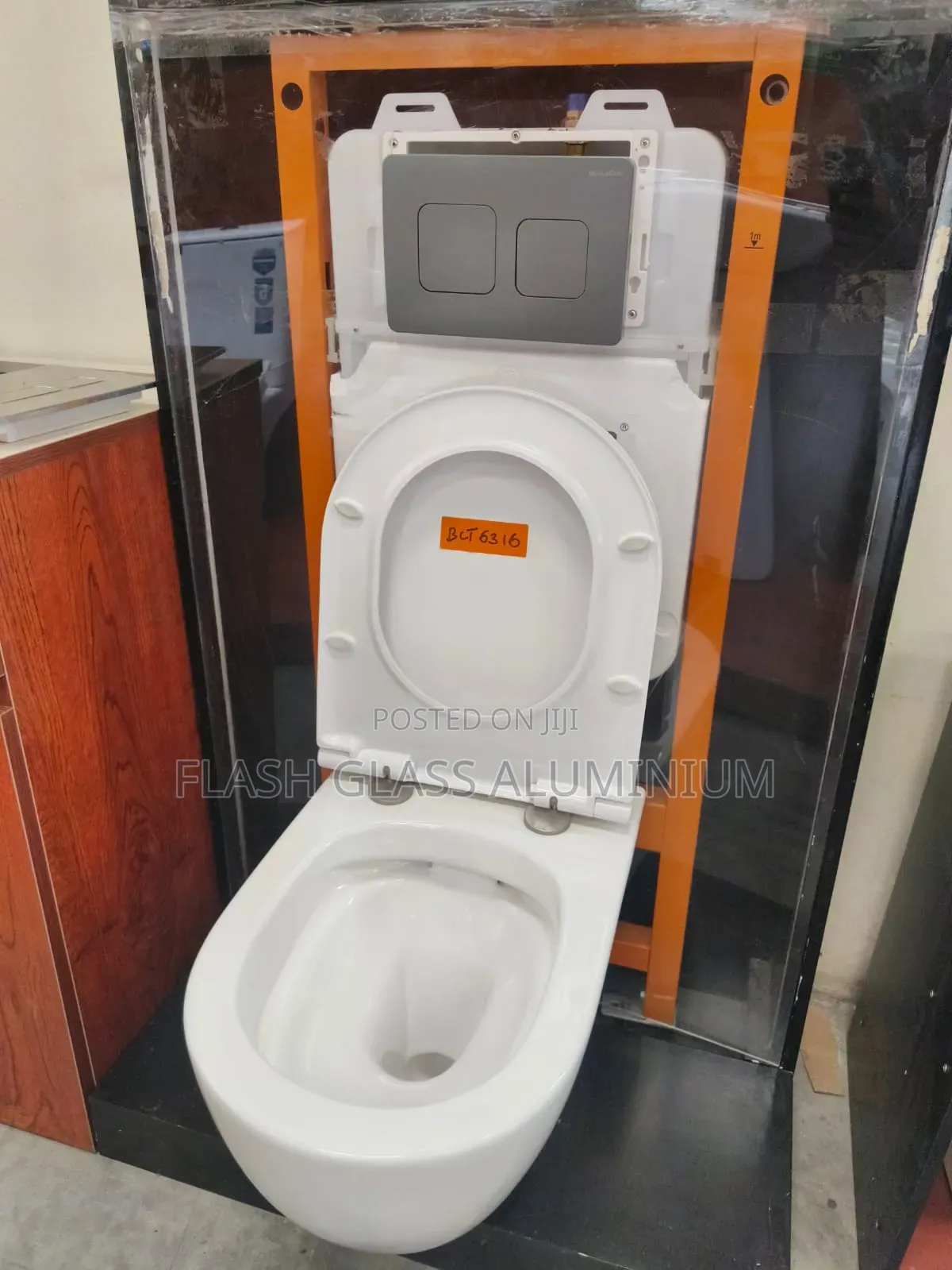 Buidcor Toilet