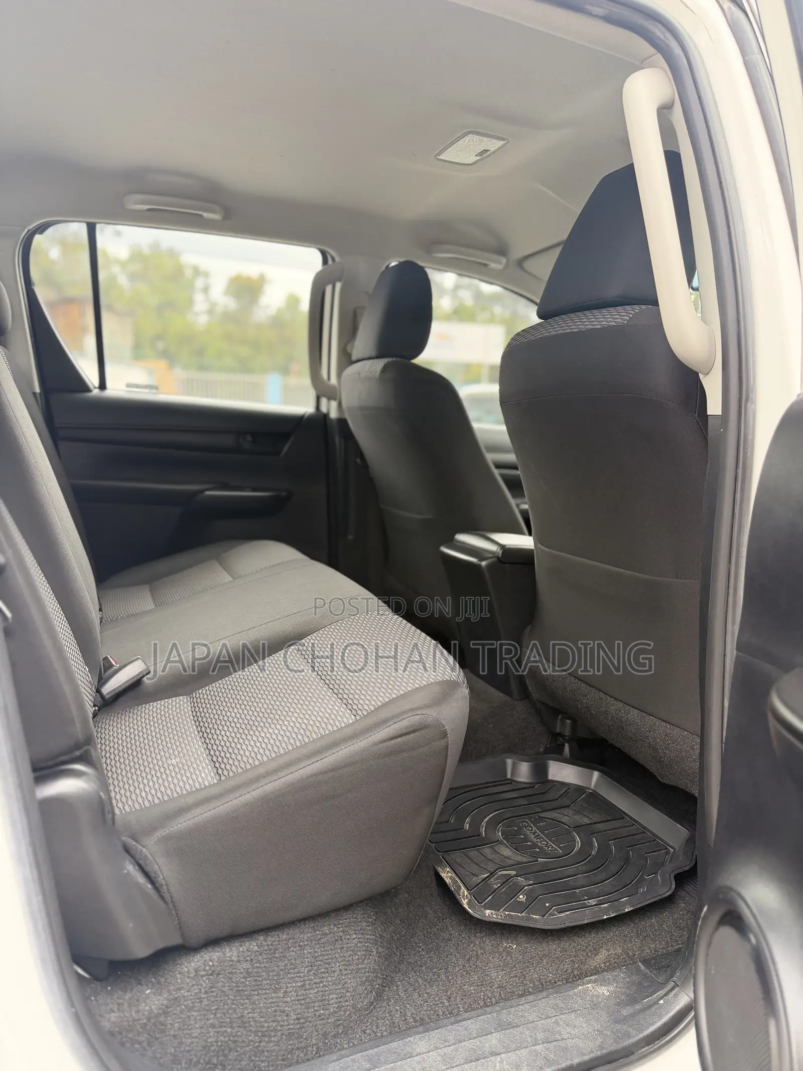 Toyota Hilux Revo Double Cab Deisel 2.4 RWD 2019 White