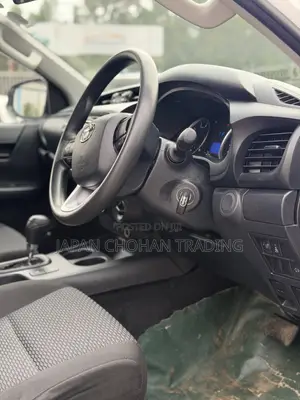 Toyota Hilux Revo Double Cab Deisel 2.4 RWD 2019 White