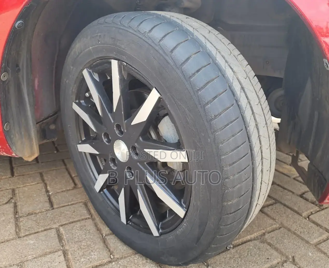 Toyota Auris 2017 Red