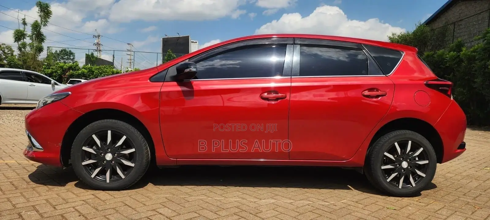 Toyota Auris 2017 Red