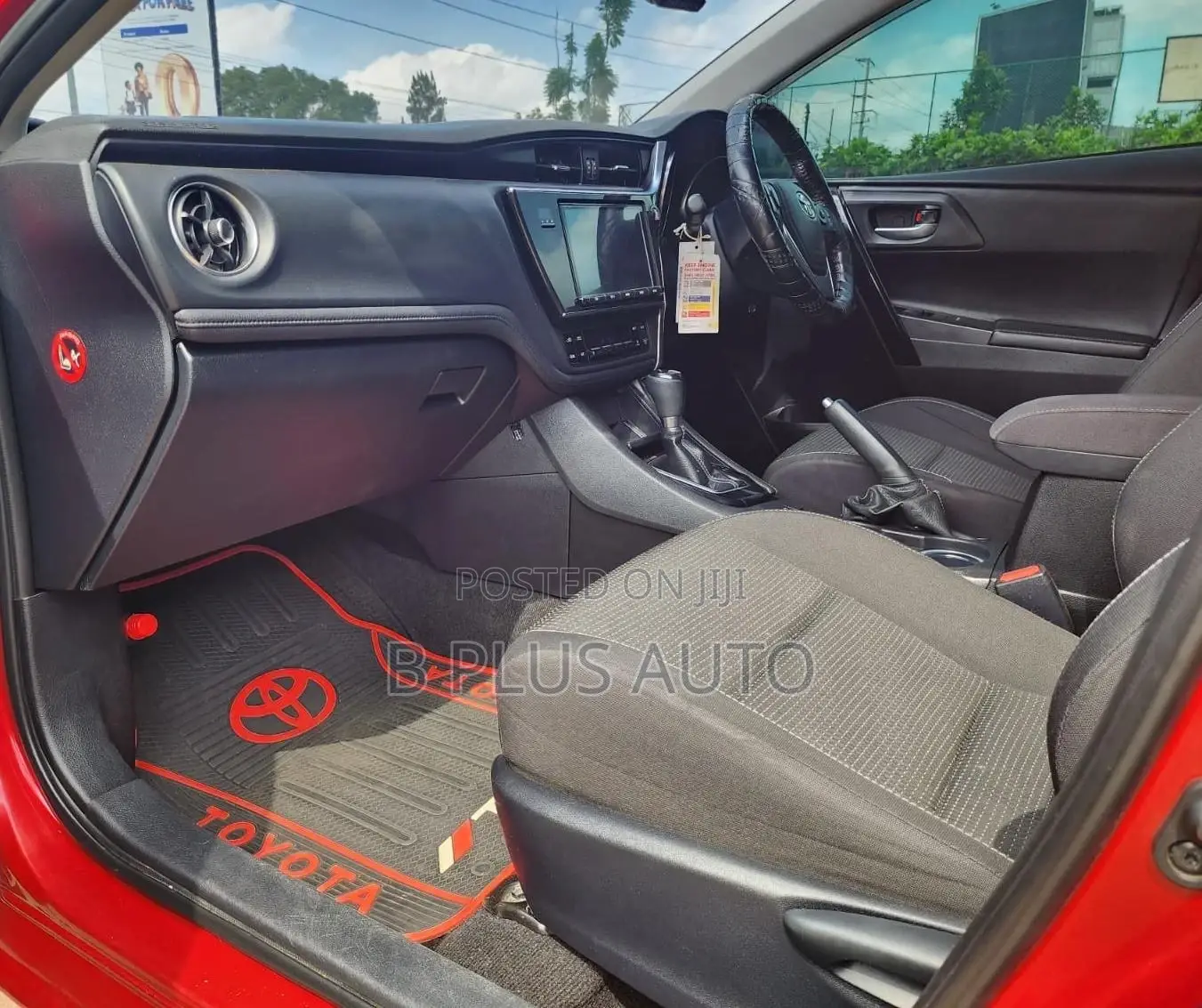 Toyota Auris 2017 Red