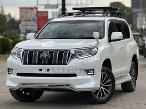 Toyota Land Cruiser Prado 2.8 2020 White