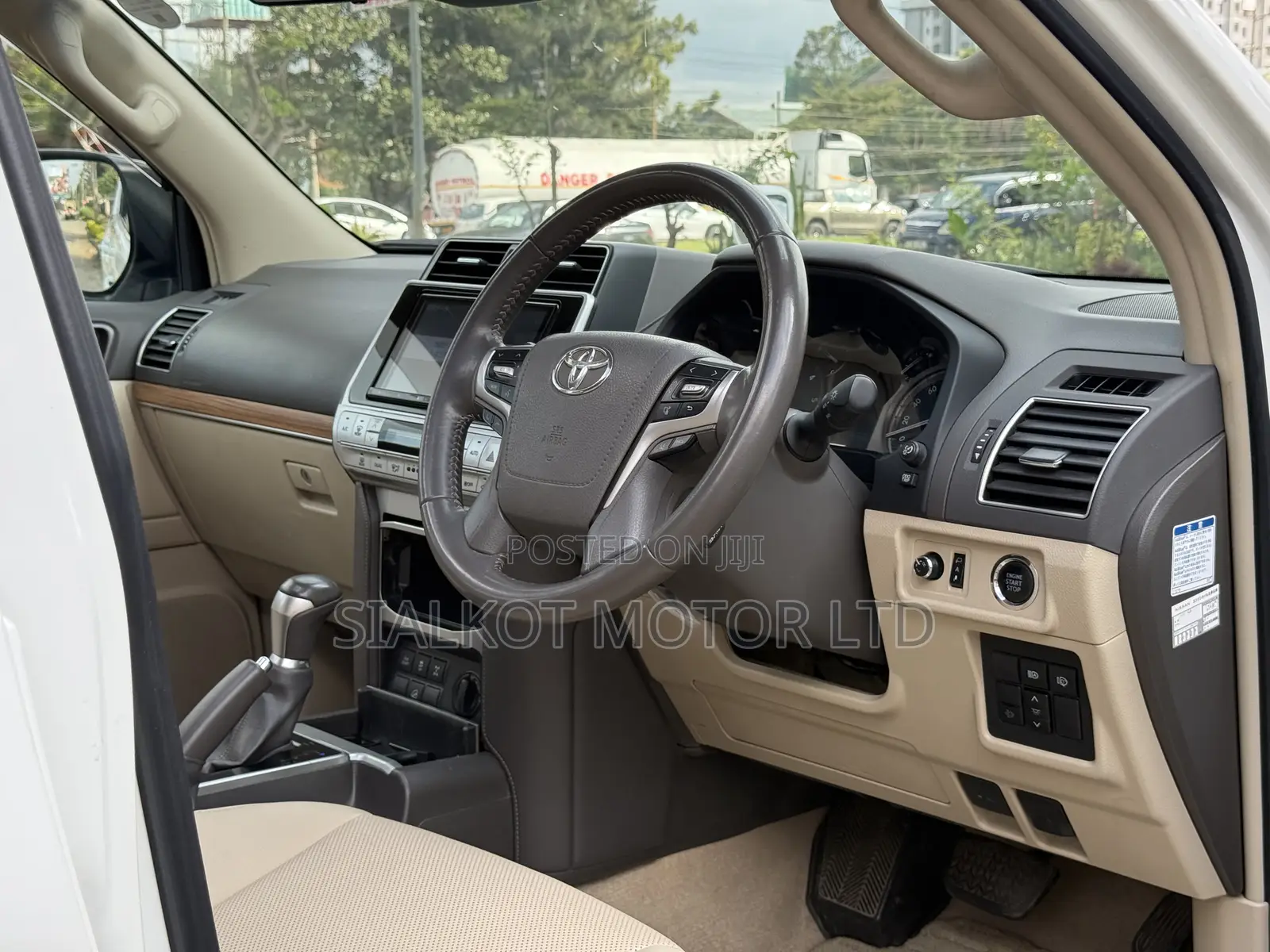 Toyota Land Cruiser Prado 2.8 2020 White