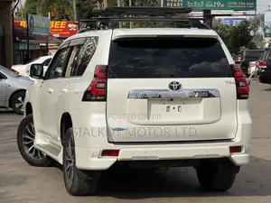 Toyota Land Cruiser Prado 2.8 2020 White