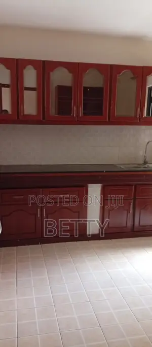 3bdrm Apartment in Ruaka for rent
