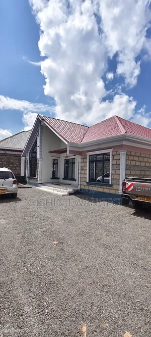 4bdrm Bungalow in Marisho, Matasia for sale
