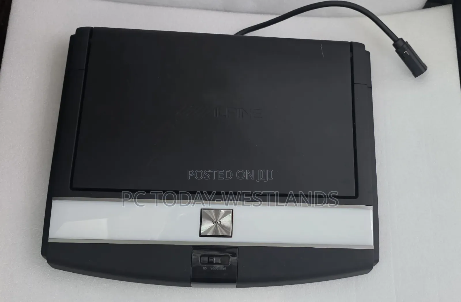 Alpine 10.2-Inch Flip-Down Monitor With Remote Control for Aphard 20's