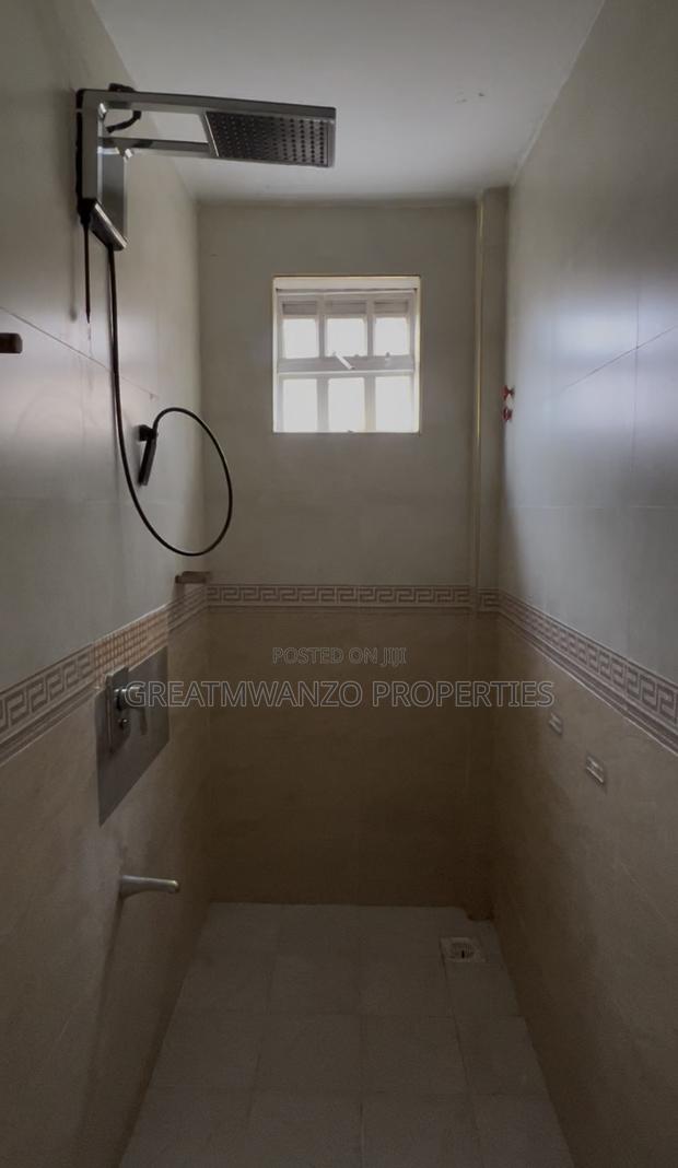5bdrm Maisonette in Membley Estate for rent - thumbnail 4