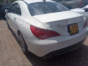 Mercedes-Benz C-Class 2016 White