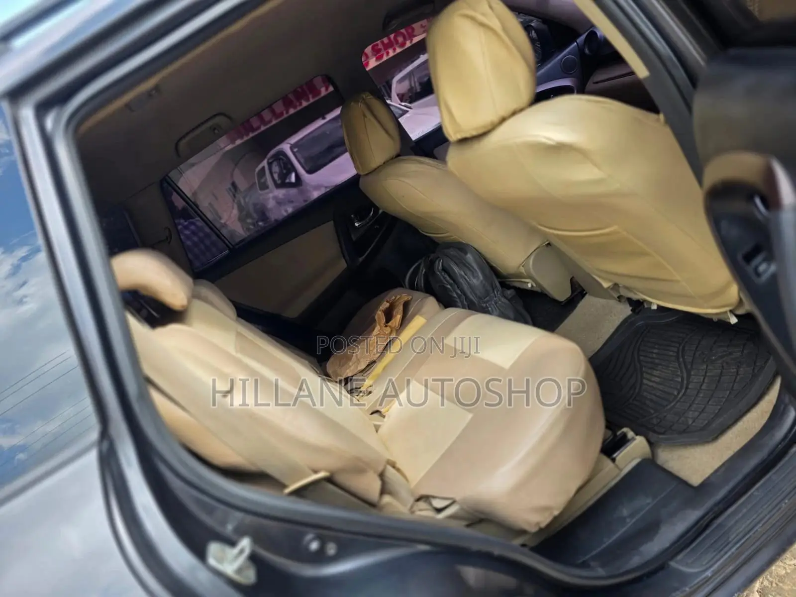 Toyota Vanguard 2011 Gray