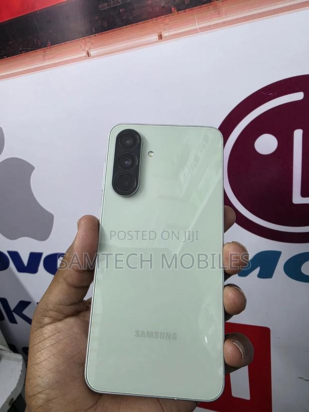 Samsung Galaxy A56 128 GB Gray - thumbnail 2