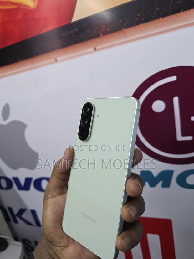 Samsung Galaxy A56 128 GB Gray - thumbnail 3