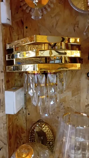 Modi Wall Bracket Crystal