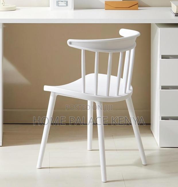 Plastic Chair: Lightweight Modern Plastic Leisure - thumbnail 4
