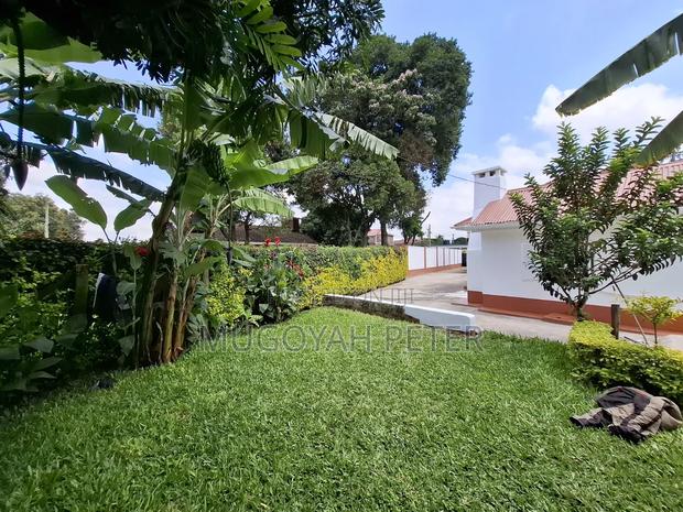 3bdrm Bungalow in Uthiru for rent - main view
