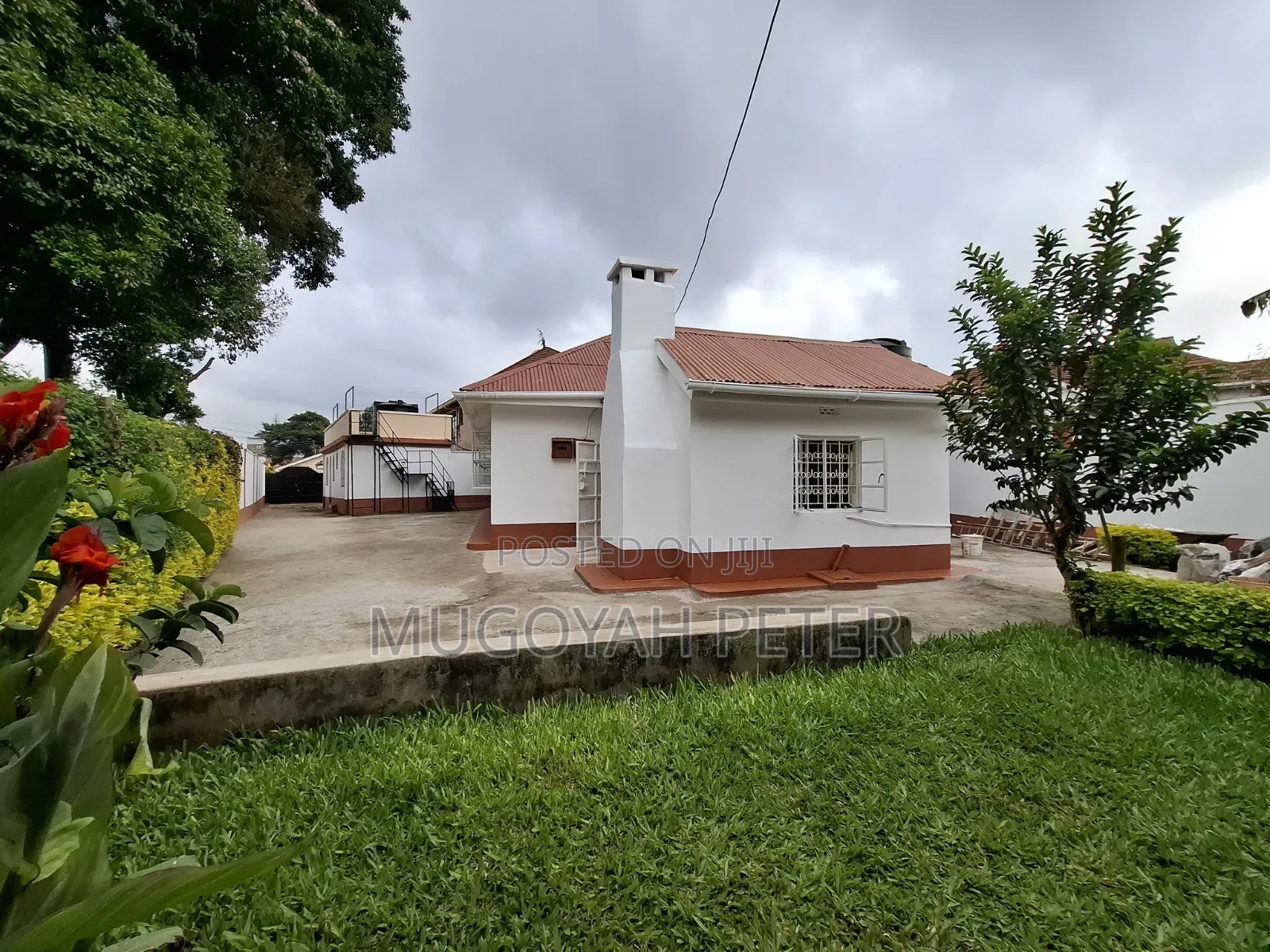 3bdrm Bungalow in Uthiru for rent