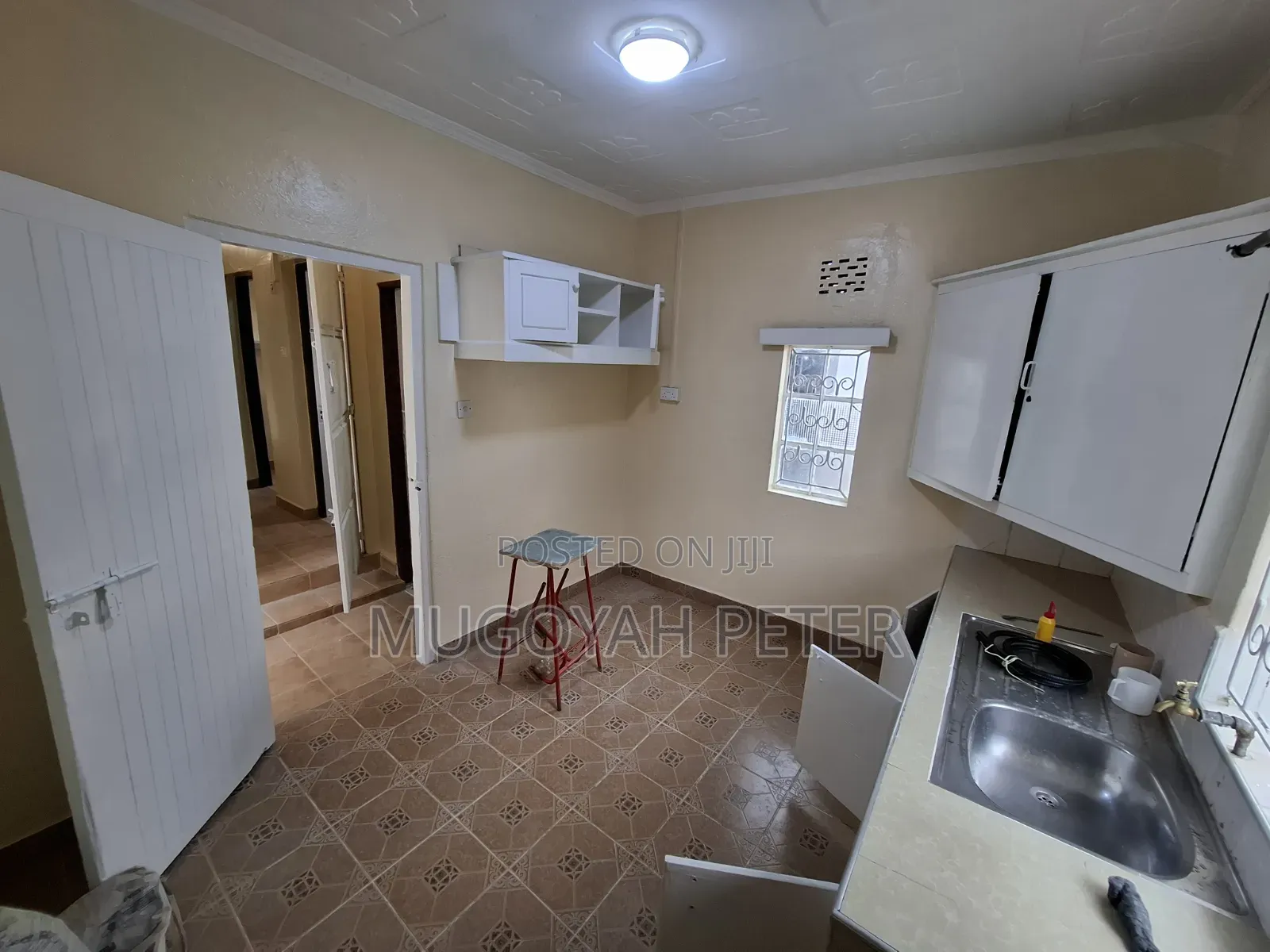 3bdrm Bungalow in Uthiru for rent