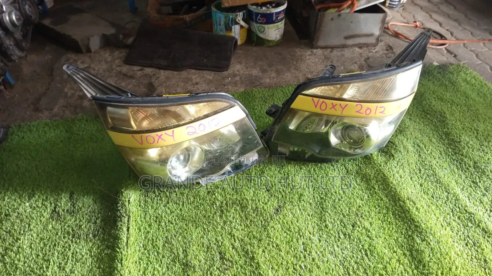 Voxy Headlights