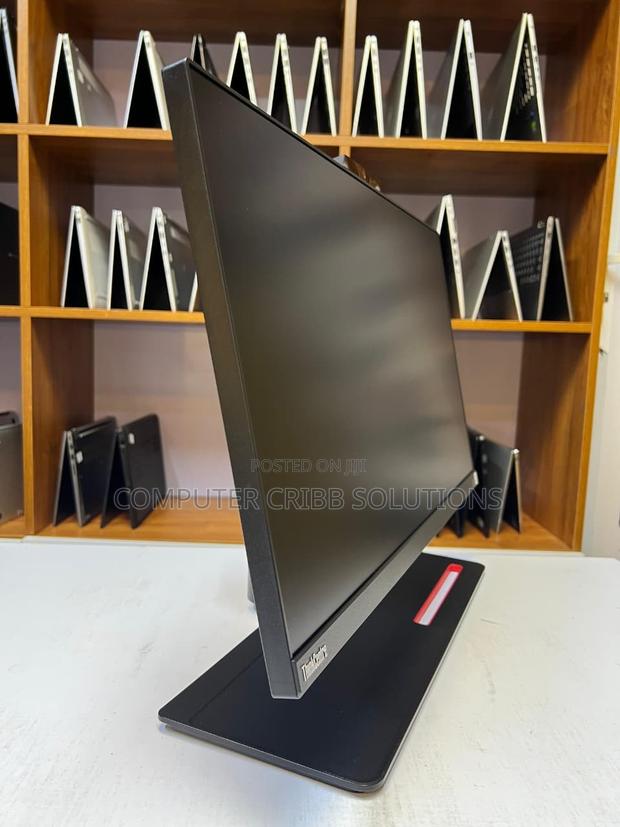 Desktop Computer Lenovo ThinkCentre M900 16GB Intel Core i5 SSD 512GB - thumbnail 4