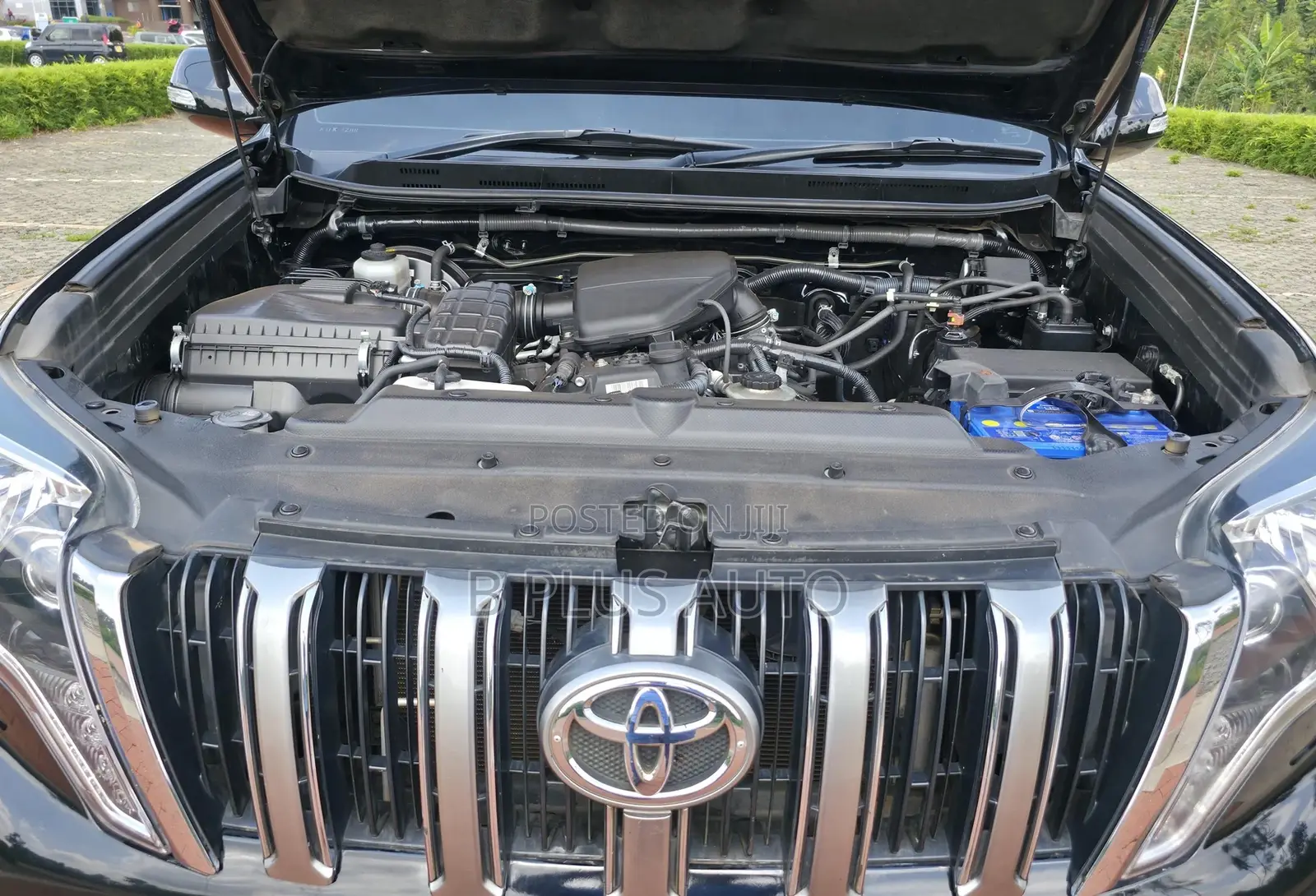 Toyota Land Cruiser Prado 2016 Black