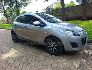 Mazda Demio 2012 Silver