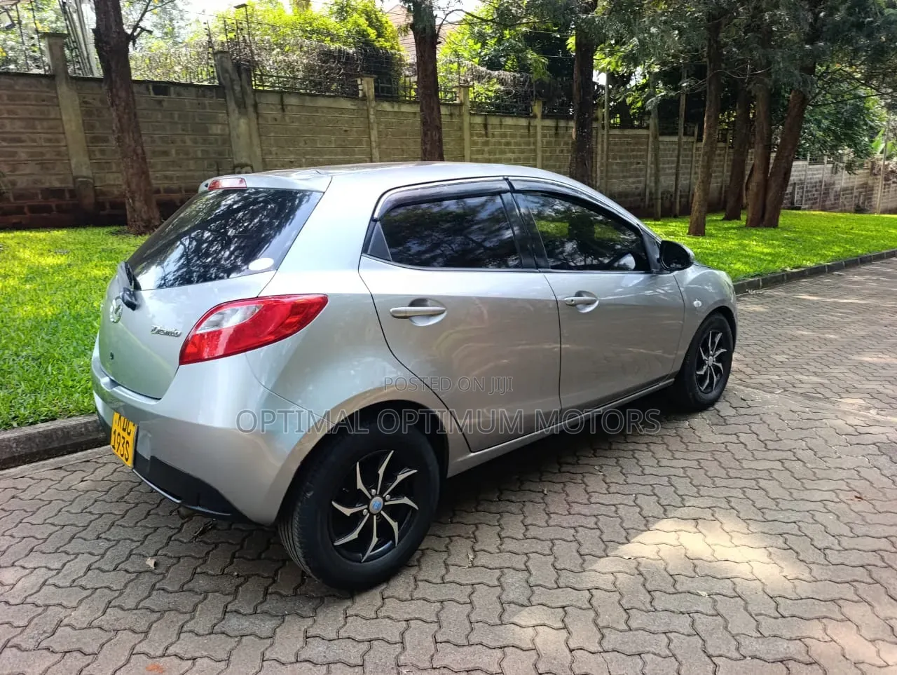 Mazda Demio 2012 Silver