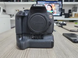 Canon Rebel T5i With Battery Grip