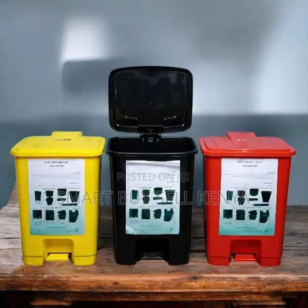 Wide Opening Smart Design 30 Litres Hard Plastic Step Pedal Waste Bin