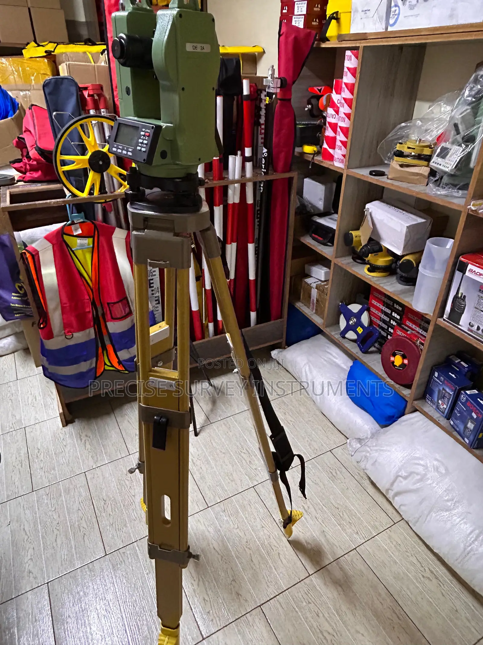 Field Survey Wooden Tripod With Durable Frame
