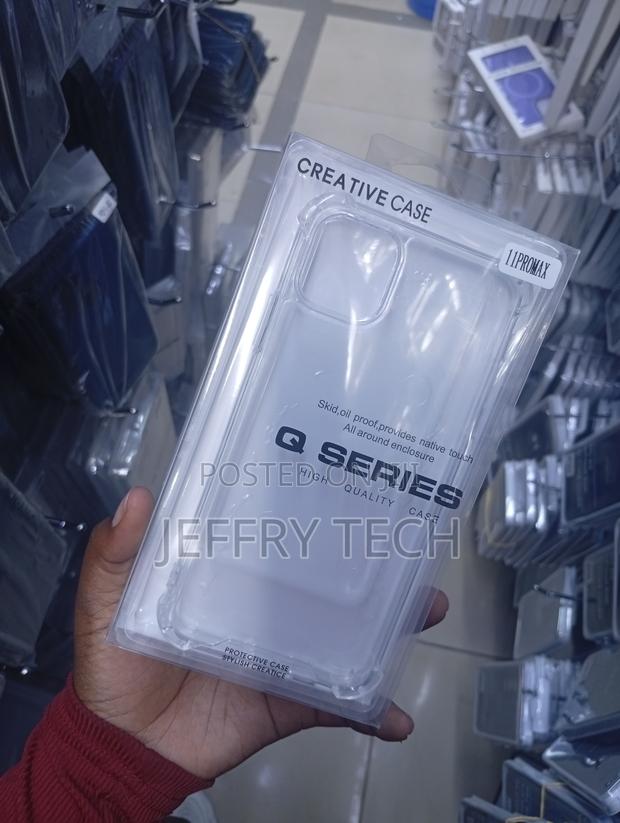 Apple iPhone 11 Pro Max Simple Clear Case - thumbnail 2