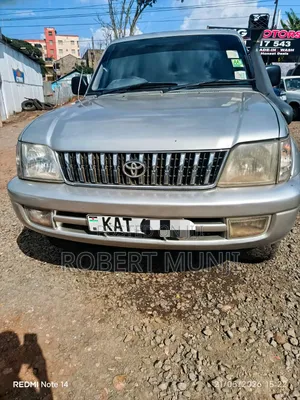 Toyota Land Cruiser Prado 2001