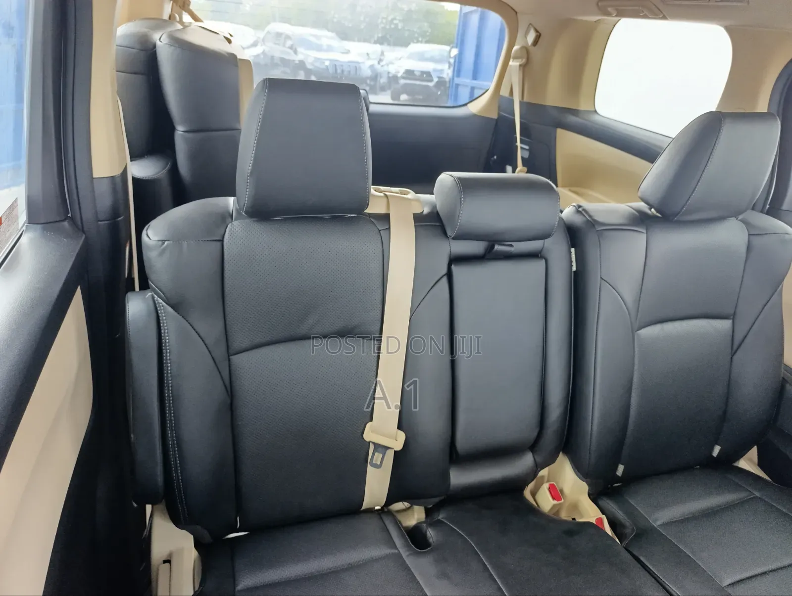 Toyota Vellfire 2019 Gold