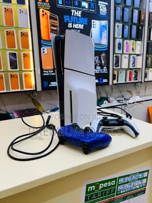 Ps5 Slim Laboratories With 2controllers.