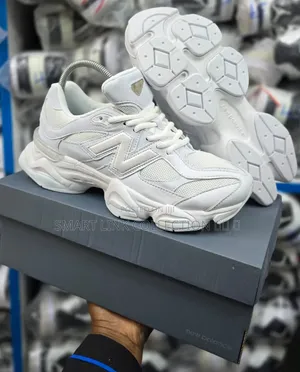 New Balance 9060 'Mushroom White'.