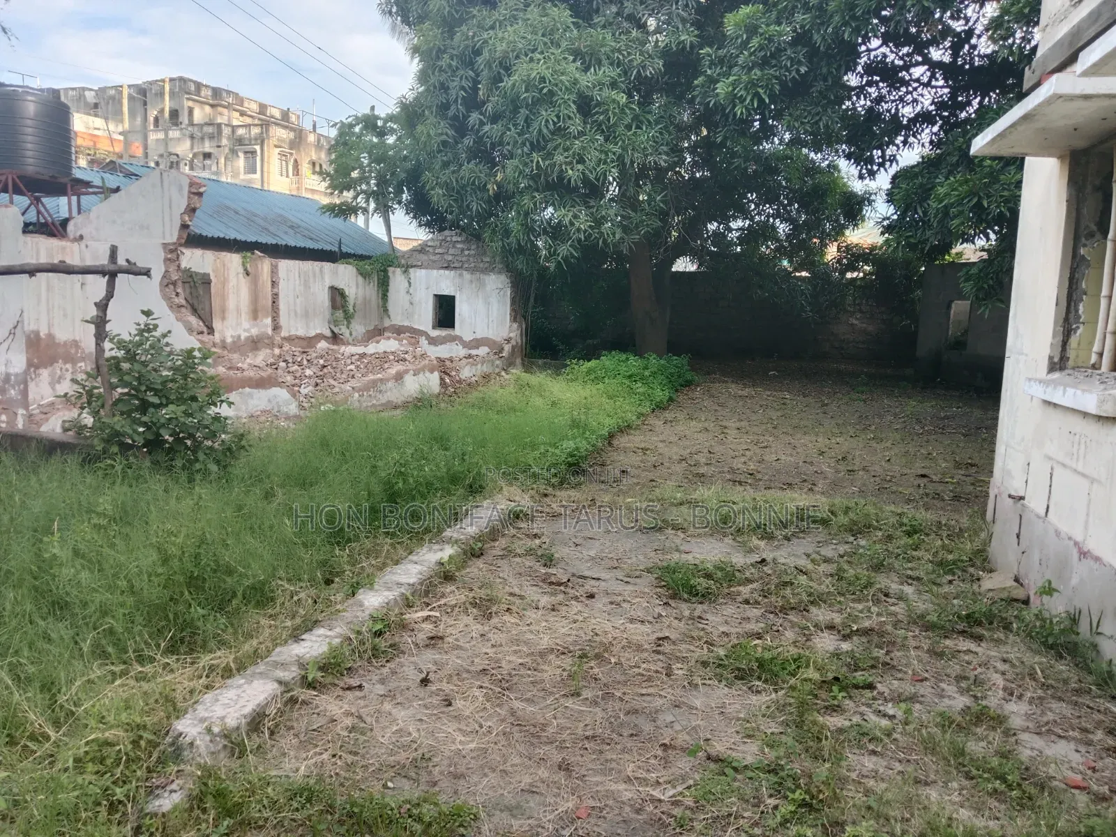 Portreiz 3/4 Commercial Plot for Sale.