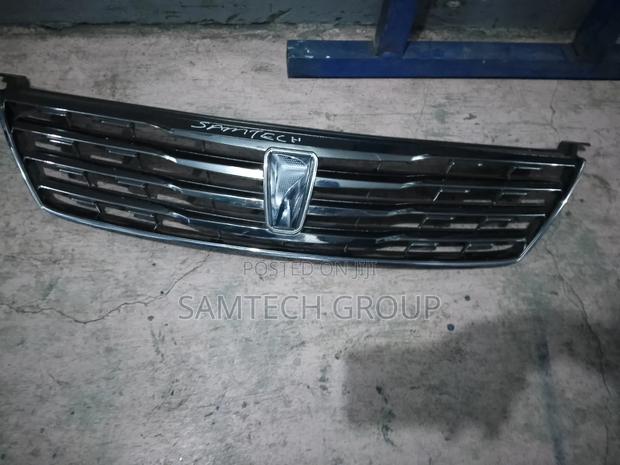 Perfect Toyota Premio 260 Grill