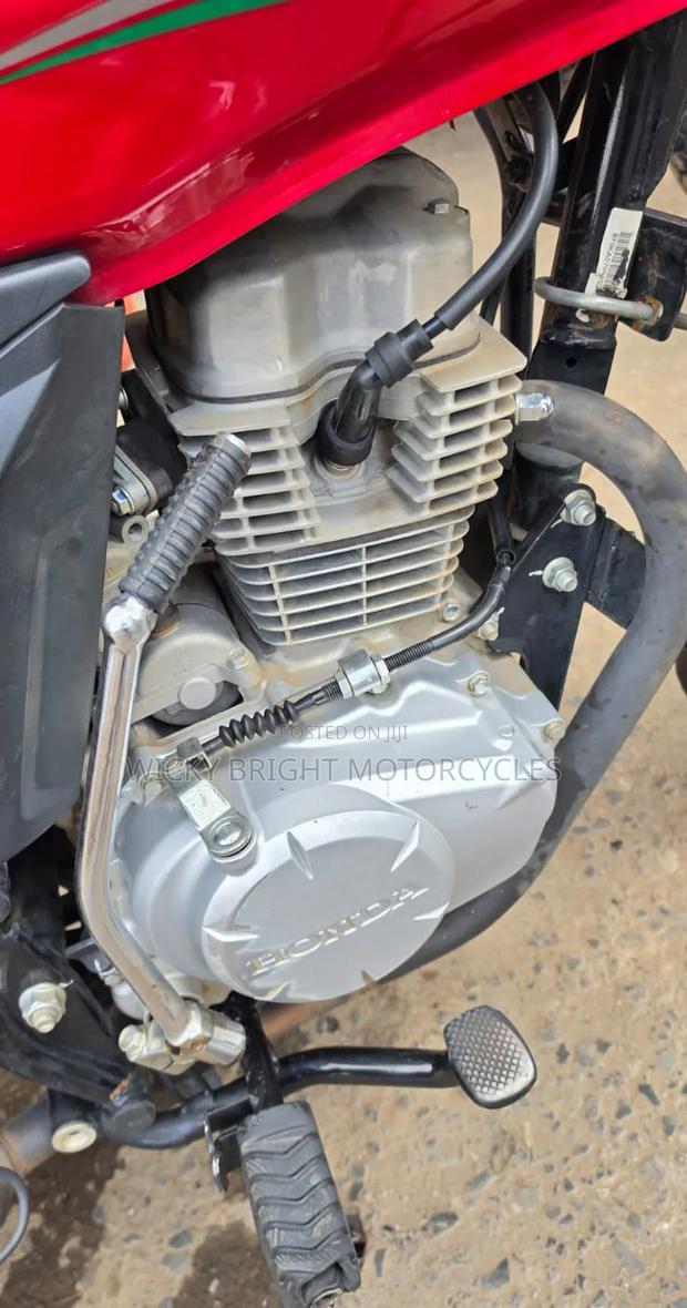 Honda CB 2025 Red - thumbnail 4