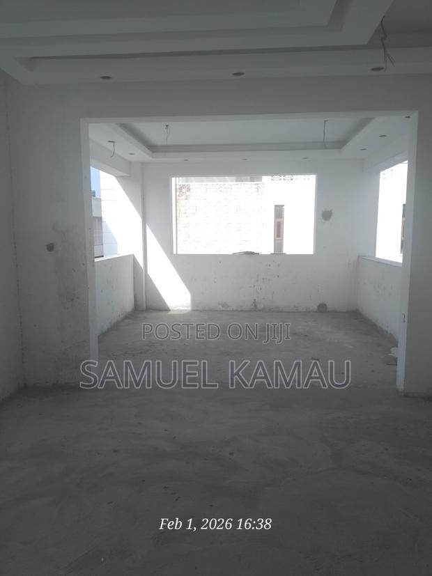 4 Bedroom Residential Property for Sale - thumbnail 3