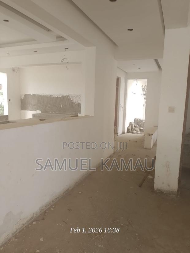 4 Bedroom Residential Property for Sale - thumbnail 10