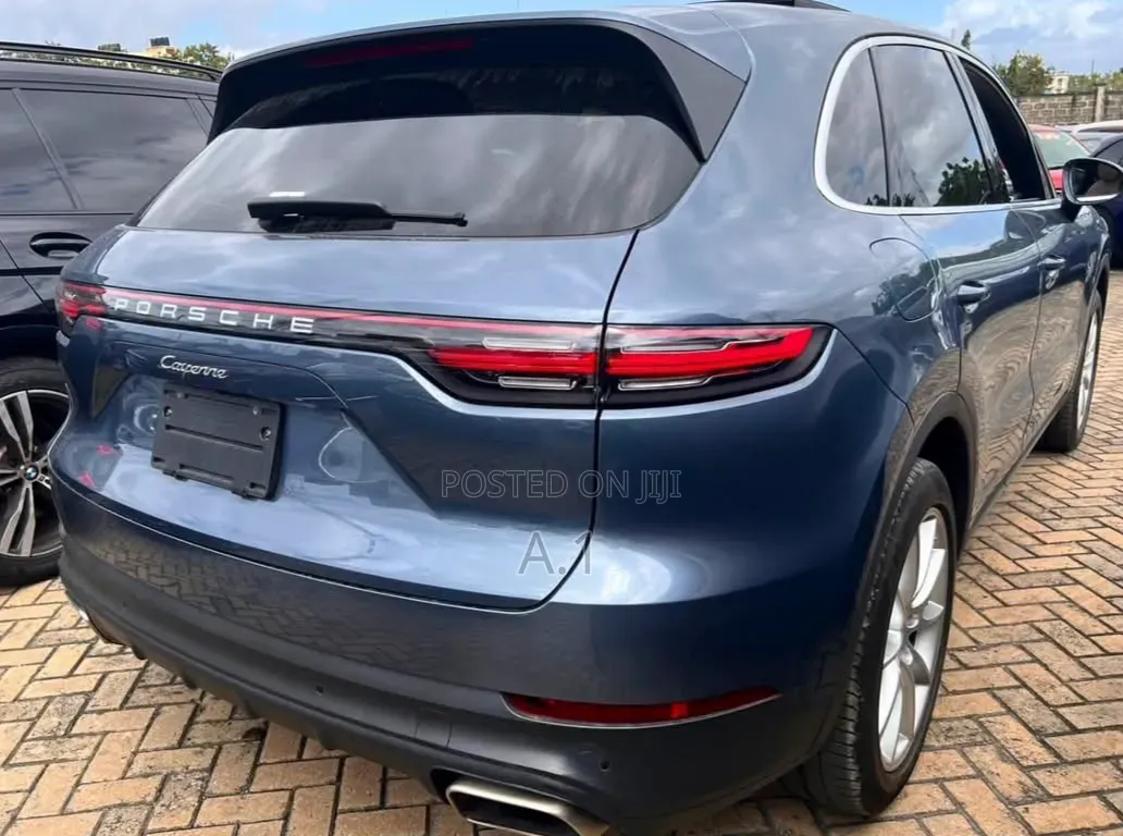 Porsche Cayenne Base AWD 2019 Blue