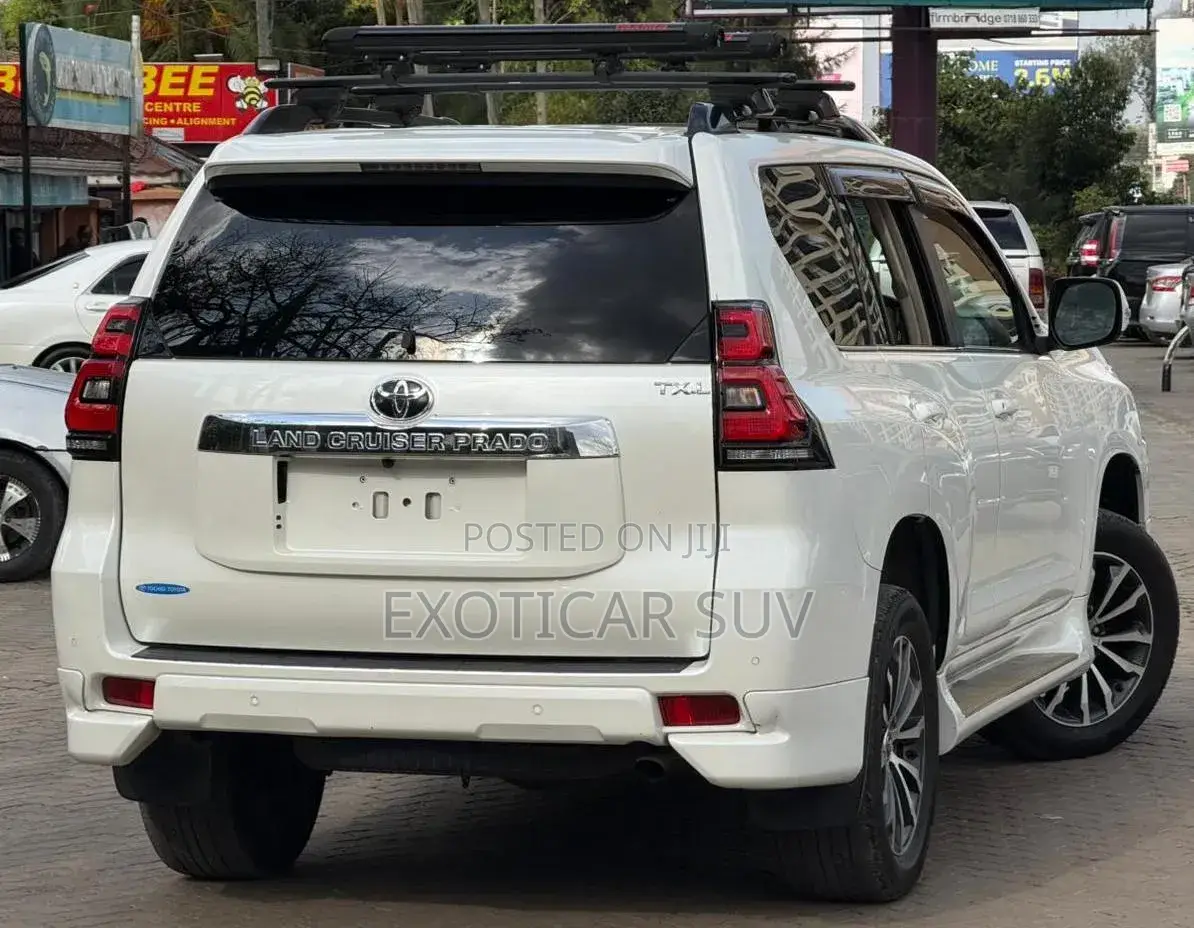Toyota Land Cruiser Prado 2.8 2020 White