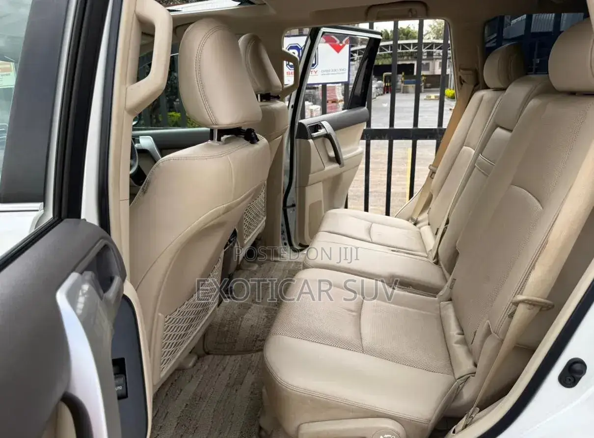 Toyota Land Cruiser Prado 2.8 2020 White