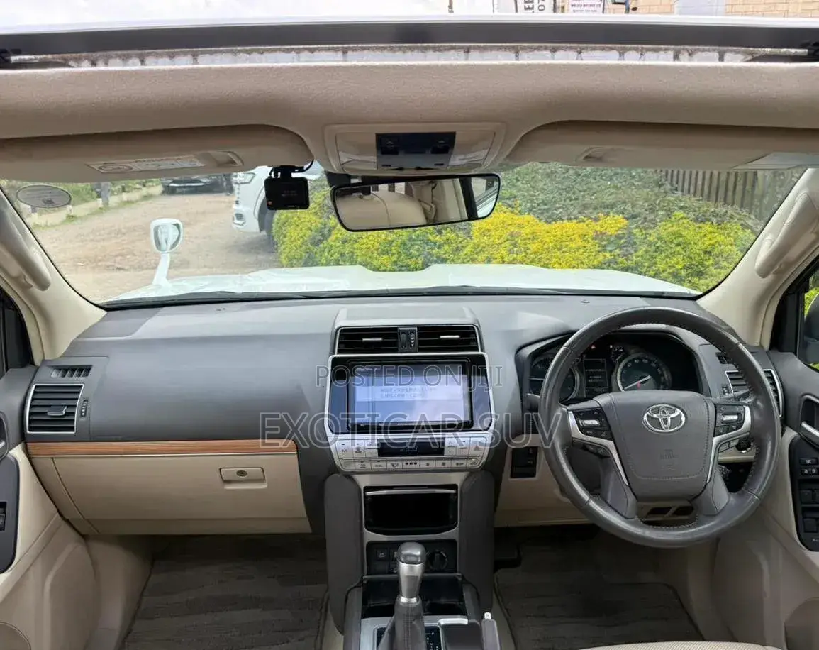 Toyota Land Cruiser Prado 2.8 2020 White