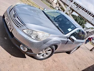 Subaru Outback 2010 Gray