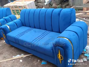 Blue Box Seat